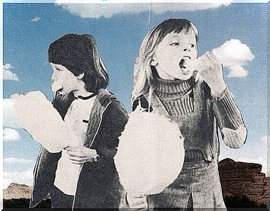 Children eat cotton candy, which symbolizes one of the actions that are harmful to your health