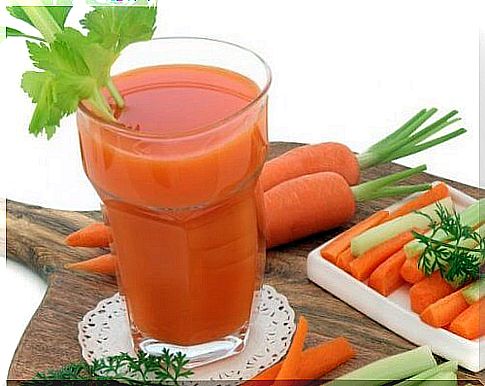 Carrot juice and carrots as snacks.  An important part of an antidepressant diet.