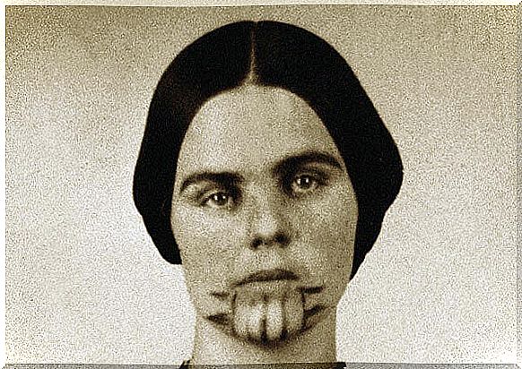 Olive Oatman and her unique tattoo