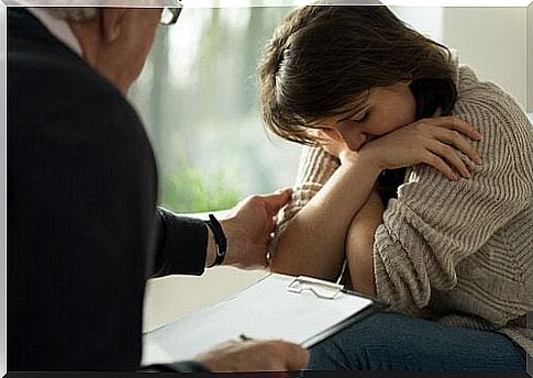 Woman in therapy class